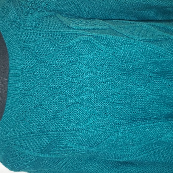 Joe Fresh Sweater - Picture 3 of 6